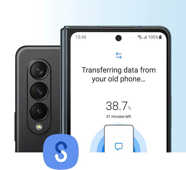 An older foldable device seen from the rear and a folded Galaxy Z Fold4 seen from the Cover Screen. The phones
					are placed back to back and the Smart Switch icon is in the center. On Galaxy Z Fold4's display is the Smart Switch
					app showing that transferring of data from the old device is in progress.